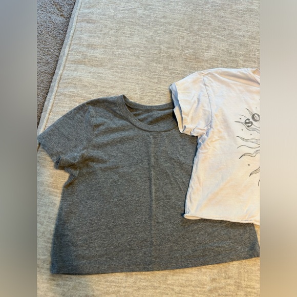 Crop top bundle - Picture 2 of 6